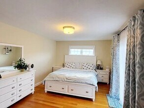 9 Commodore Way in Westford, MA - Building Photo - Building Photo