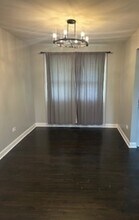 205 Grovenor Dr in Schaumburg, IL - Building Photo - Building Photo