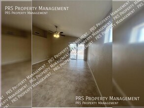 1737 E Palo Verde St in Gilbert, AZ - Building Photo - Building Photo