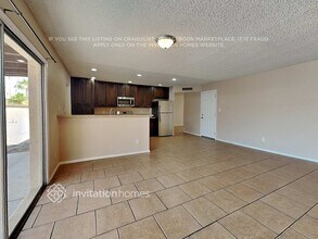 4438 W Mercer Ln in Glendale, AZ - Building Photo - Building Photo