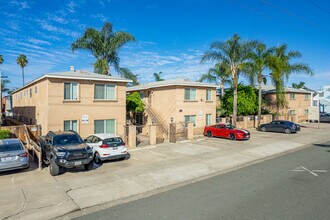 Palm Terrace in San Diego, CA - Foto de edificio - Primary Photo