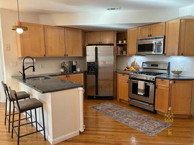 40 Baxter St in Boston, MA - Foto de edificio - Building Photo