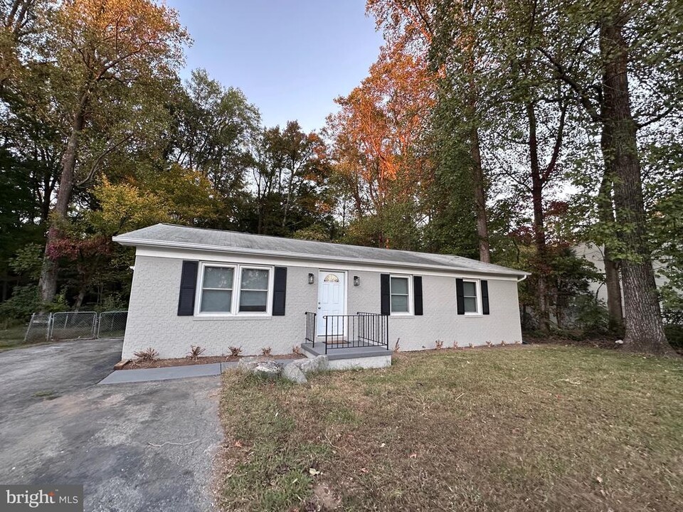 9828 Sylvan Turn in Newburg, MD - Building Photo