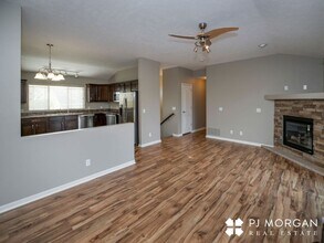 8228 N 147th St in Bennington, NE - Building Photo - Building Photo