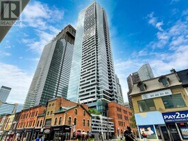 5 St Joseph St in Toronto, ON - Building Photo