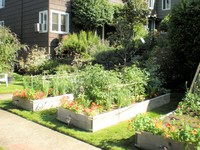 Lindhurst Apartments in Portland, OR - Foto de edificio - Building Photo