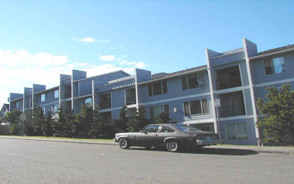 Mt Baker View Condos in Everett, WA - Foto de edificio - Building Photo