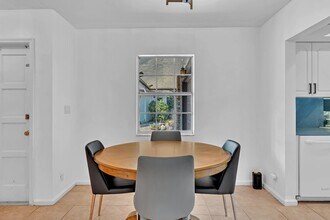 313 NW 42nd St in Boca Raton, FL - Building Photo - Building Photo