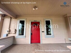 3820 E Main St in Hillsboro, OR - Building Photo - Building Photo