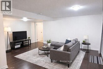 95 Baffin Cres in Brampton, ON - Building Photo - Building Photo