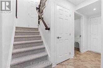 716 Maloja Way in Ottawa, ON - Building Photo - Building Photo