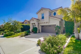 11569 Swan Lake Dr in San Diego, CA - Building Photo - Building Photo