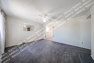 7901 E Kimsey Ln in Scottsdale, AZ - Building Photo - Building Photo