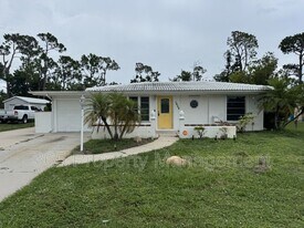 1604 Abscott St in Port Charlotte, FL - Building Photo