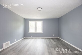 11203 Avon Ave in Cleveland, OH - Foto de edificio - Building Photo