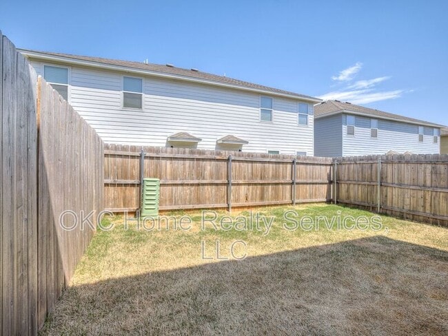 8925 NW 109th Terrace in Oklahoma City, OK - Building Photo - Building Photo