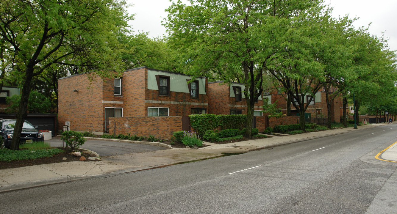 1260 W Harrison St in Chicago, IL - Foto de edificio