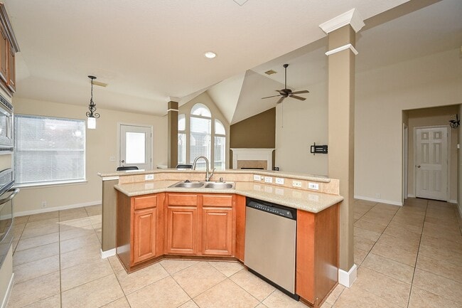 2726 Redwick Dr