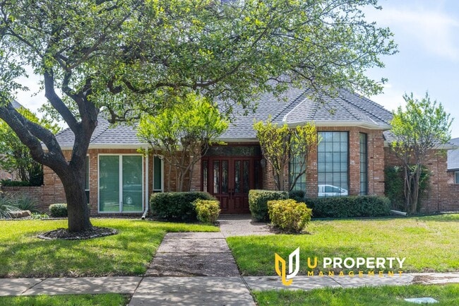 5204 Streamwood Ln