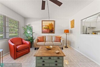 1088 Harwood F-Unit -1088 in Deerfield Beach, FL - Building Photo - Building Photo