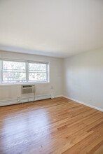 461 W Melrose St, Unit #457 in Chicago, IL - Building Photo - Building Photo