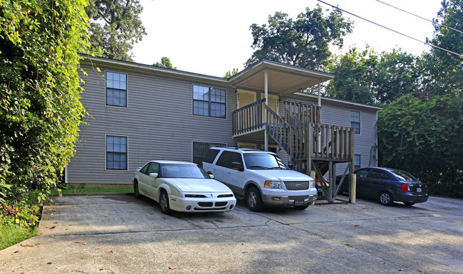 708 Pointe Ct in Tallahassee, FL - Building Photo - Building Photo