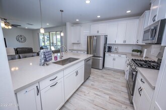 5100 E Rancho Paloma Dr in Cave Creek, AZ - Building Photo - Building Photo