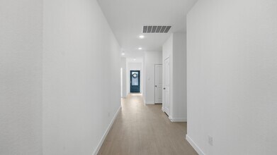 2966 Cold Spring Dr in New Braunfels, TX - Building Photo - Building Photo