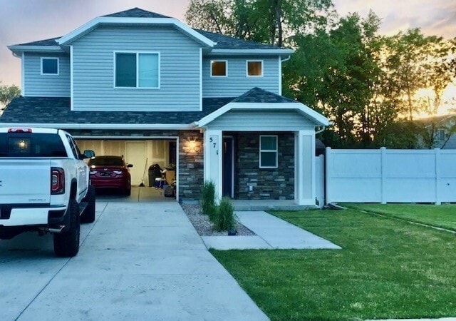 property at 571 N Redwood Rd