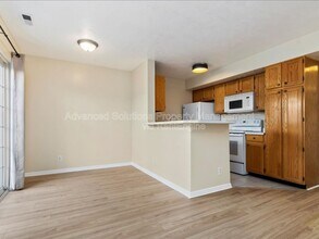 8812 Wollemi Pine Way in West Jordan, UT - Building Photo - Building Photo