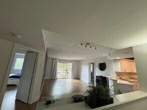 4155 N Haverhill Rd in West Palm Beach, FL - Building Photo - Building Photo