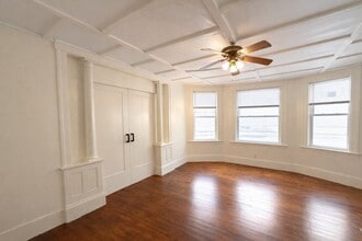 8 Almont Ave in Worcester, MA - Building Photo - Building Photo