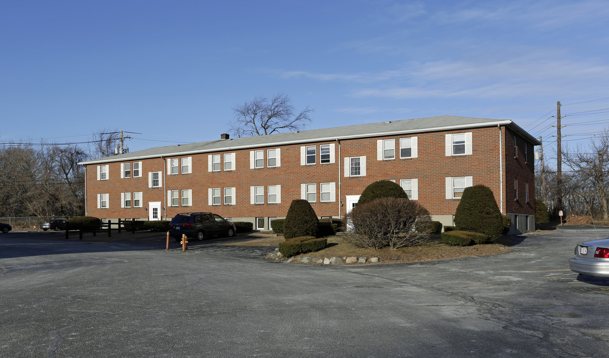 Terrace Gardens in Peabody, MA - Building Photo