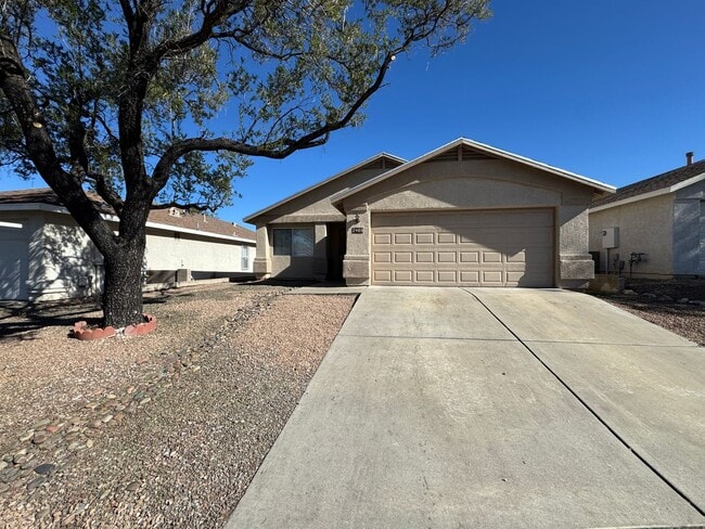 property at 2409 S St Thomas Aquinas Dr