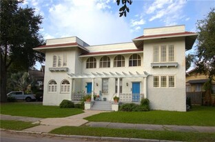 96 Fontainebleau Dr