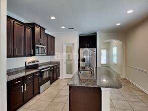 629 Drysdale Dr in Orange Park, FL - Foto de edificio - Building Photo