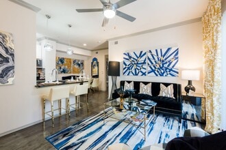 Cortland North Dallas in Dallas, TX - Building Photo - Building Photo