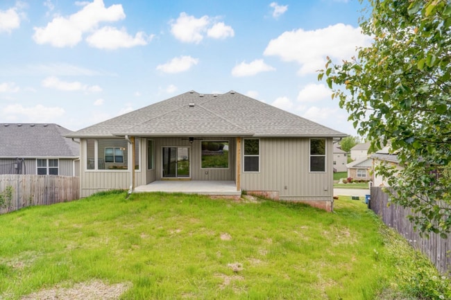 836 S Black Sands Ave in Nixa, MO - Building Photo - Building Photo
