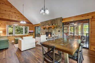 3632 Pittman Center Rd in Sevierville, TN - Building Photo - Building Photo