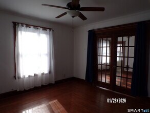 17 Holbrook St in Ansonia, CT - Building Photo - Building Photo