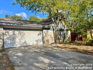 7315 Ridge Beach Dr in Converse, TX - Building Photo