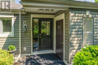 197 Escarpment Crescent in Collingwood, ON - Building Photo - Building Photo