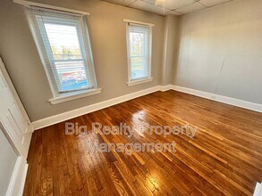 235 E Main St in Lansdale, PA - Building Photo - Building Photo