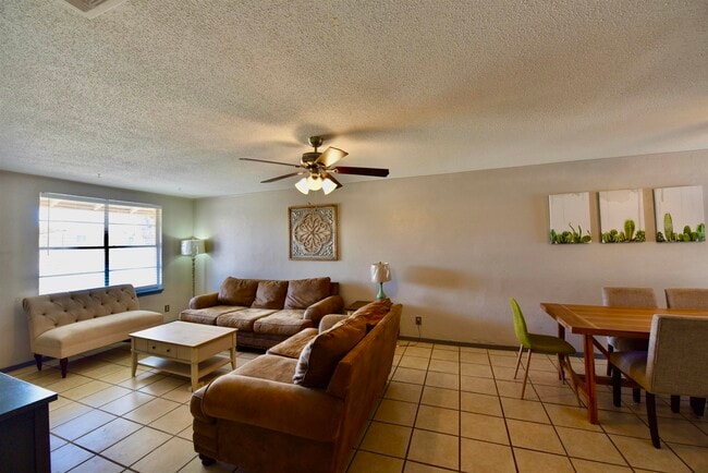 710 W Cantu Rd in Del Rio, TX - Building Photo - Building Photo