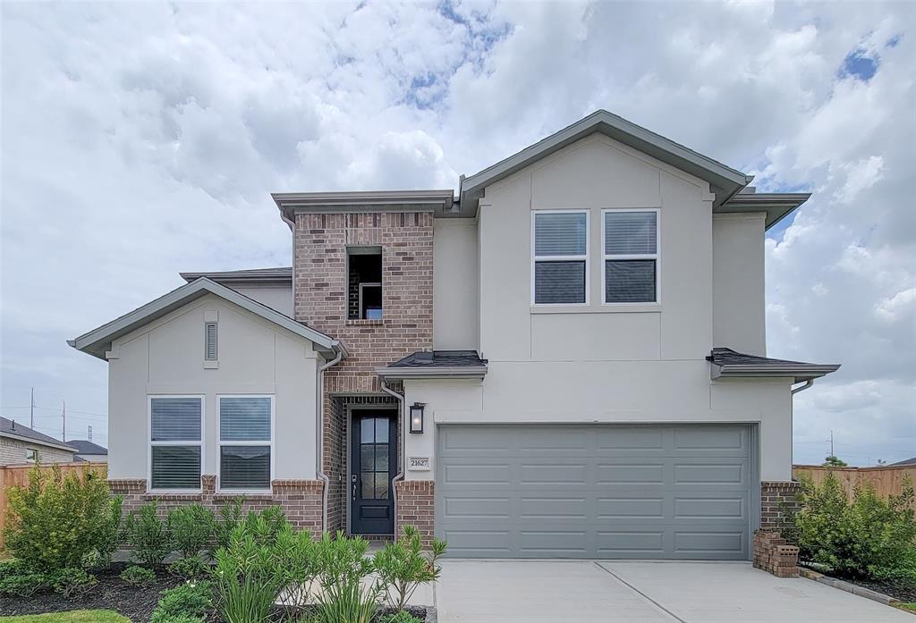 21627 Royal Jett Dr in Cypress, TX - Building Photo