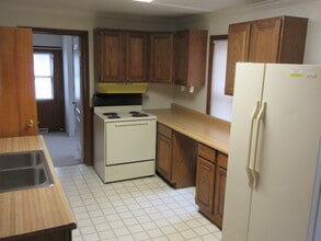 1101 Rogers St, Unit 1101 in Stevens Point, WI - Foto de edificio - Building Photo