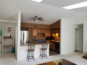 302 Pinewood Cir, Unit 302 in Plymouth, MI - Building Photo - Building Photo