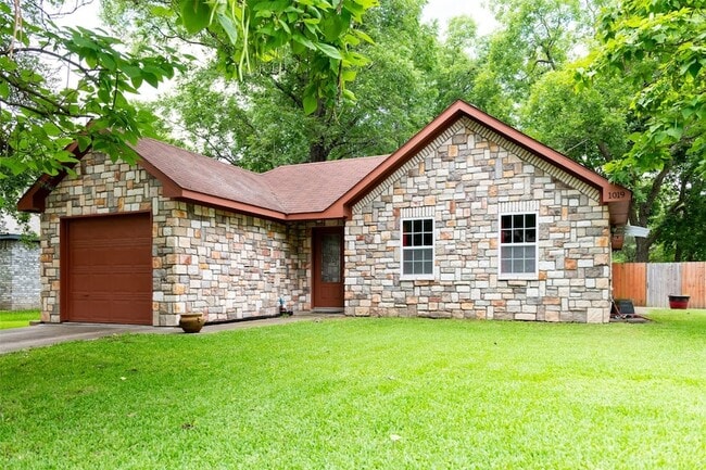 property at 1019 Pine St