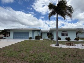 732 Santa Margerita Ln in Punta Gorda, FL - Building Photo