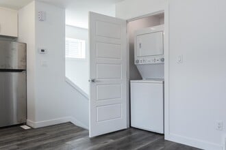 6548-65175 175 Ave NW in Edmonton, AB - Building Photo - Building Photo